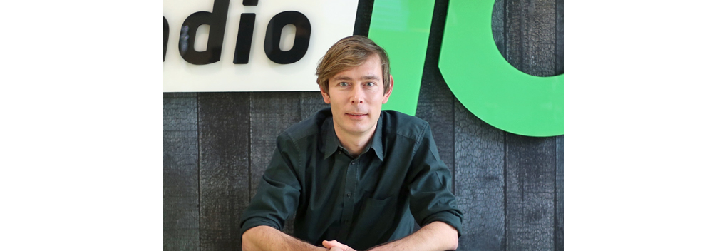 Martijn Kolkman krijgt dagelijks programma op Radio 10