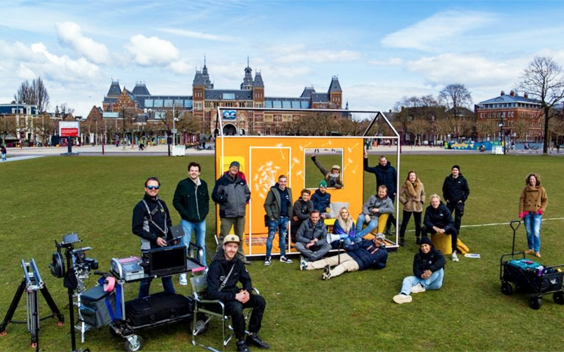 Kevin Soares van idtv over de Postcards 5 Postcard