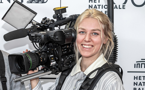 Gabi Degen: junior camera operator bij EMG