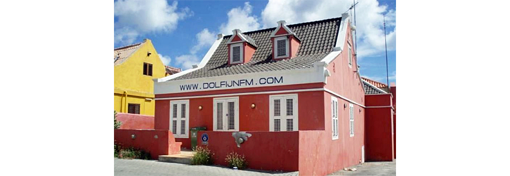 Crowdfunding voor documentaire over Dolfijn FM Curaçao