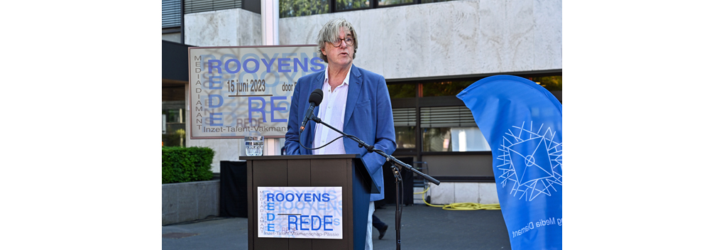 Meer autocue en Rooyens Rede door Bert van der Veer