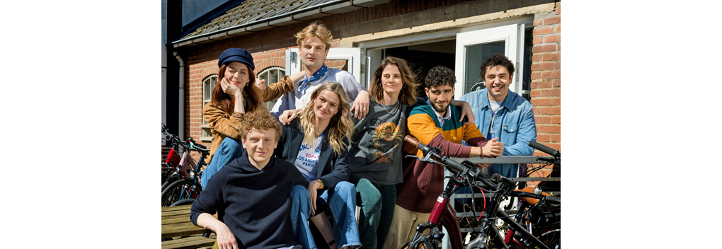 Volledig nieuwe cast in nieuw seizoen Dertigers