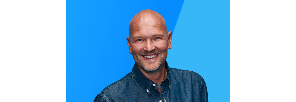 Wouter van der Goes draait elke zondag vinylplaten in nieuw programma De Platenzaak