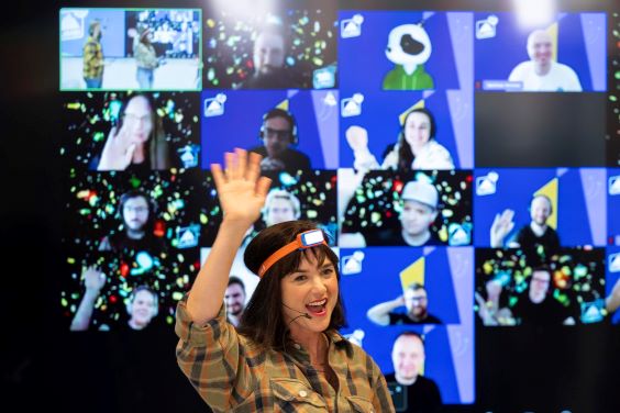 Live vanuit de kantoorstudio: bedrijven als nieuwe omroepen 1 Atlassian ShipIt564