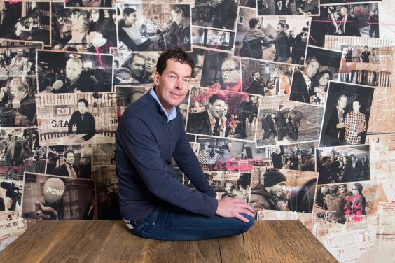 Van verkering naar verloving: AVROTROS en PowNed samen in Omroephuis 1 2 Dominique Weesie564