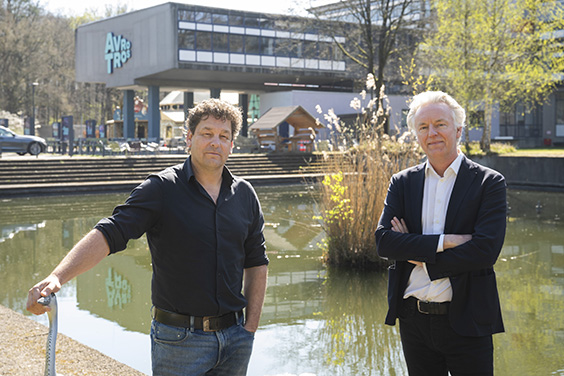 Van verkering naar verloving: AVROTROS en PowNed samen in Omroephuis 1 1 Taco en Bart2 564