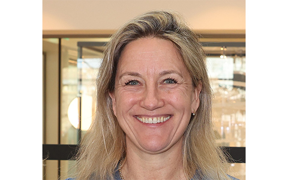 Cornélie Constateert: Even geduld a.u.b.