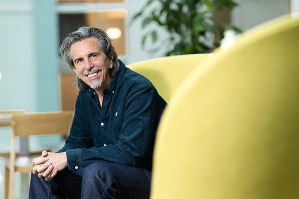 Dennis Cornelisse: “Delen is vermenigvuldigen” 1 Dennis Cornelisse