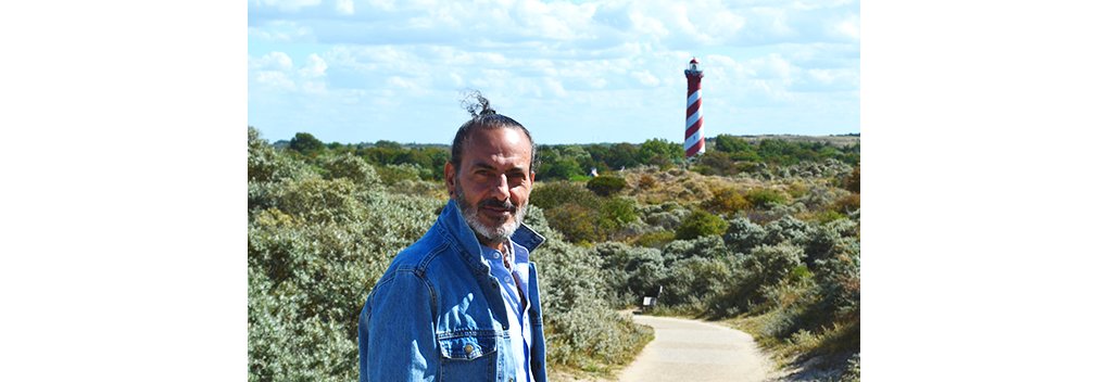 Kefah Allush bezoekt vuurtorens langs de Nederlandse kust