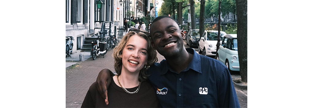 Stefania, Davine en Ezra presenteren YouTube-uitzending Regio Songfestival