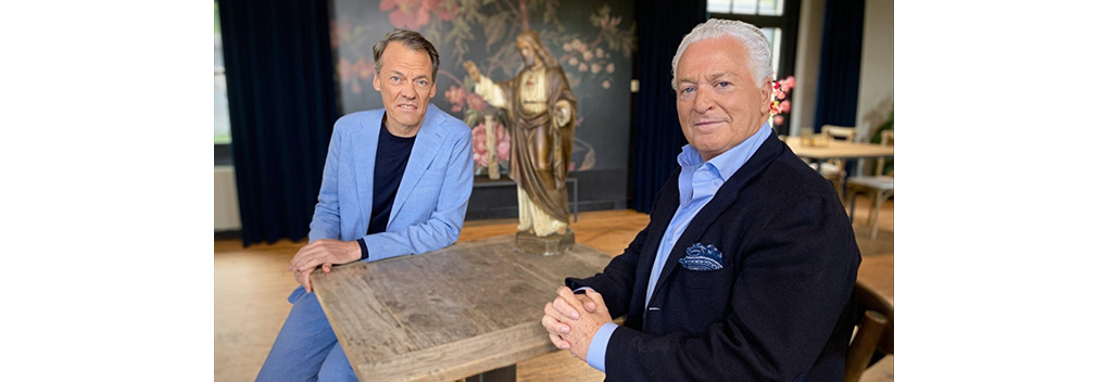 Tijs van den Brink presenteert laatste seizoen Adieu God?