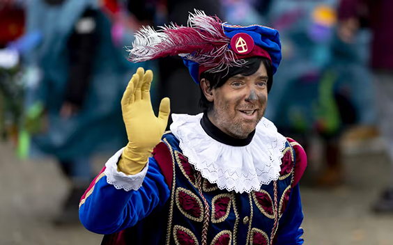 Niels van der Laan met de dood bedreigd door rol in Sinterklaasjournaal