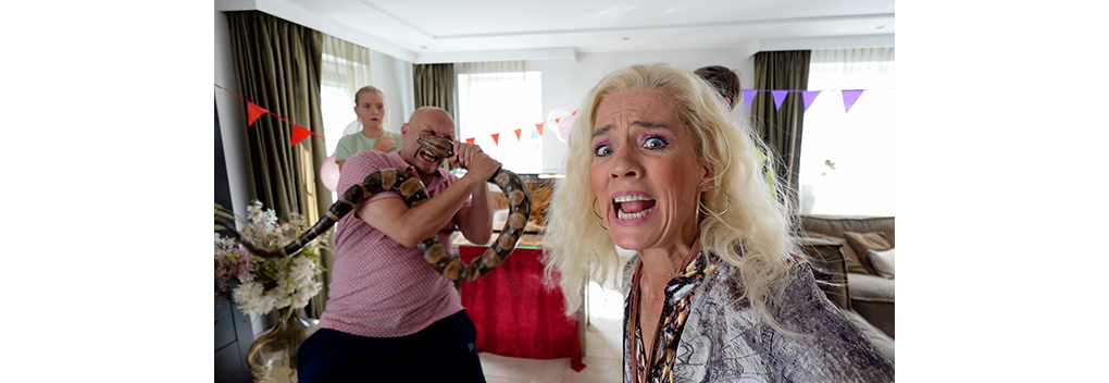 Pierre Bokma en Martine Sandifort in nieuwe reeks Vlogmania