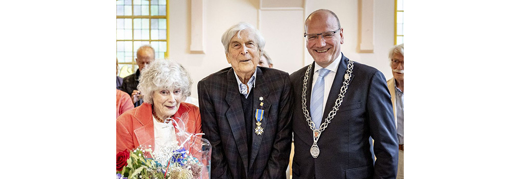 Koninklijke onderscheiding voor decorontwerper Roland de Groot