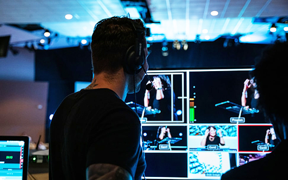 Waarom de mediamaker in 2026 steeds vaker ondernemer is dan werknemer