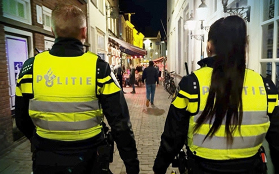 Omroep Brabant volgt politie in Brabantse Blauwe