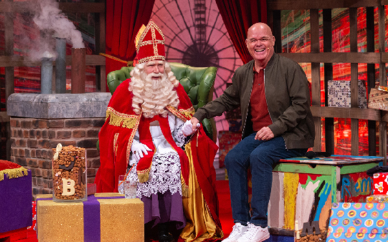 Paul de Leeuw en Sinterklaas zoeken bijzondere verhalen voor Sint & De Leeuw